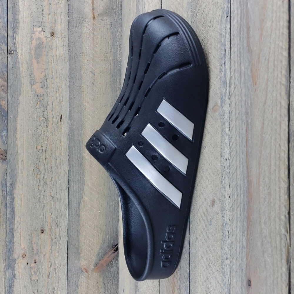 adidas Adilette Clogs Slip On Clogs For Everyday Comfort Black Silver - Picture 2 of 10